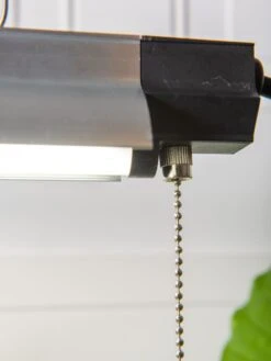 Miracle LED® Hangable LED Grow Light 8 Miracle LED® Hangable LED Grow Light -Default Template 3 3 4 crop 8612977 5517