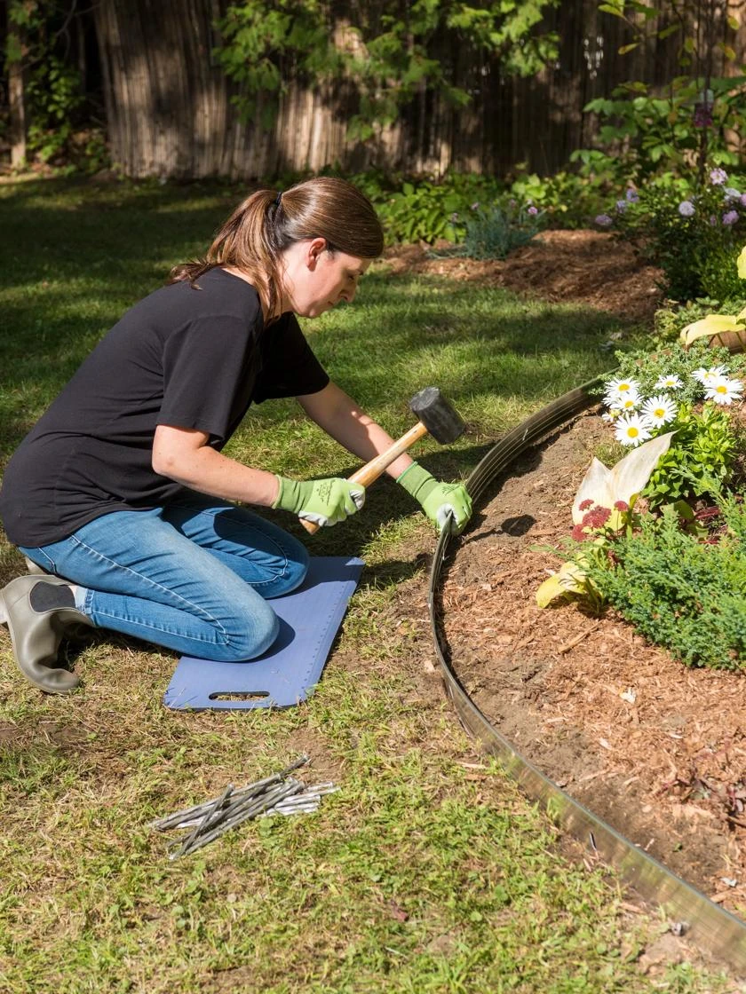 EasyFlex™ Aluminum Edging, 24' 2 EasyFlex™ Aluminum Edging, 24' - Image 2