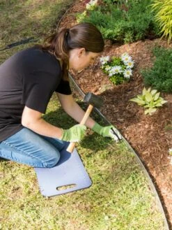 EasyFlex™ Aluminum Edging, 24' 9 EasyFlex™ Aluminum Edging, 24' -Default Template 3 8592450 0188 tif